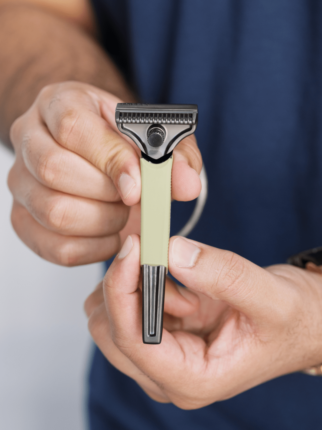 Grip Sleeve - Accessories on razor in hand